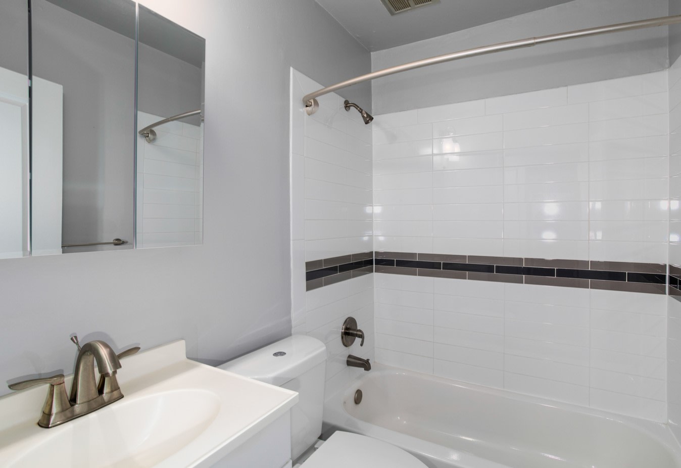 Ashley Court Apartments Image 3