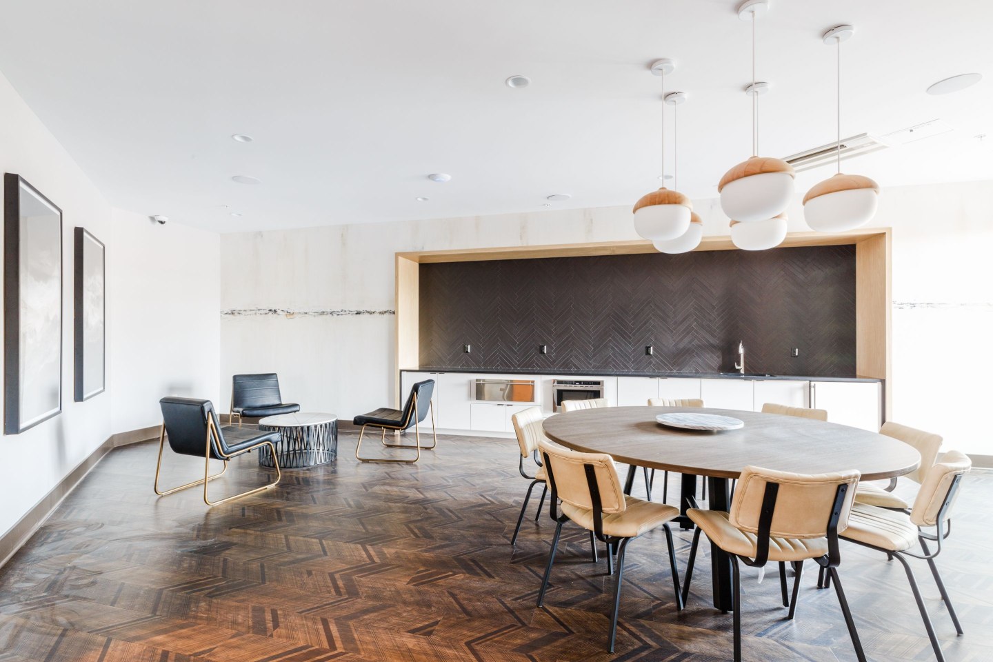 100 House Image 23