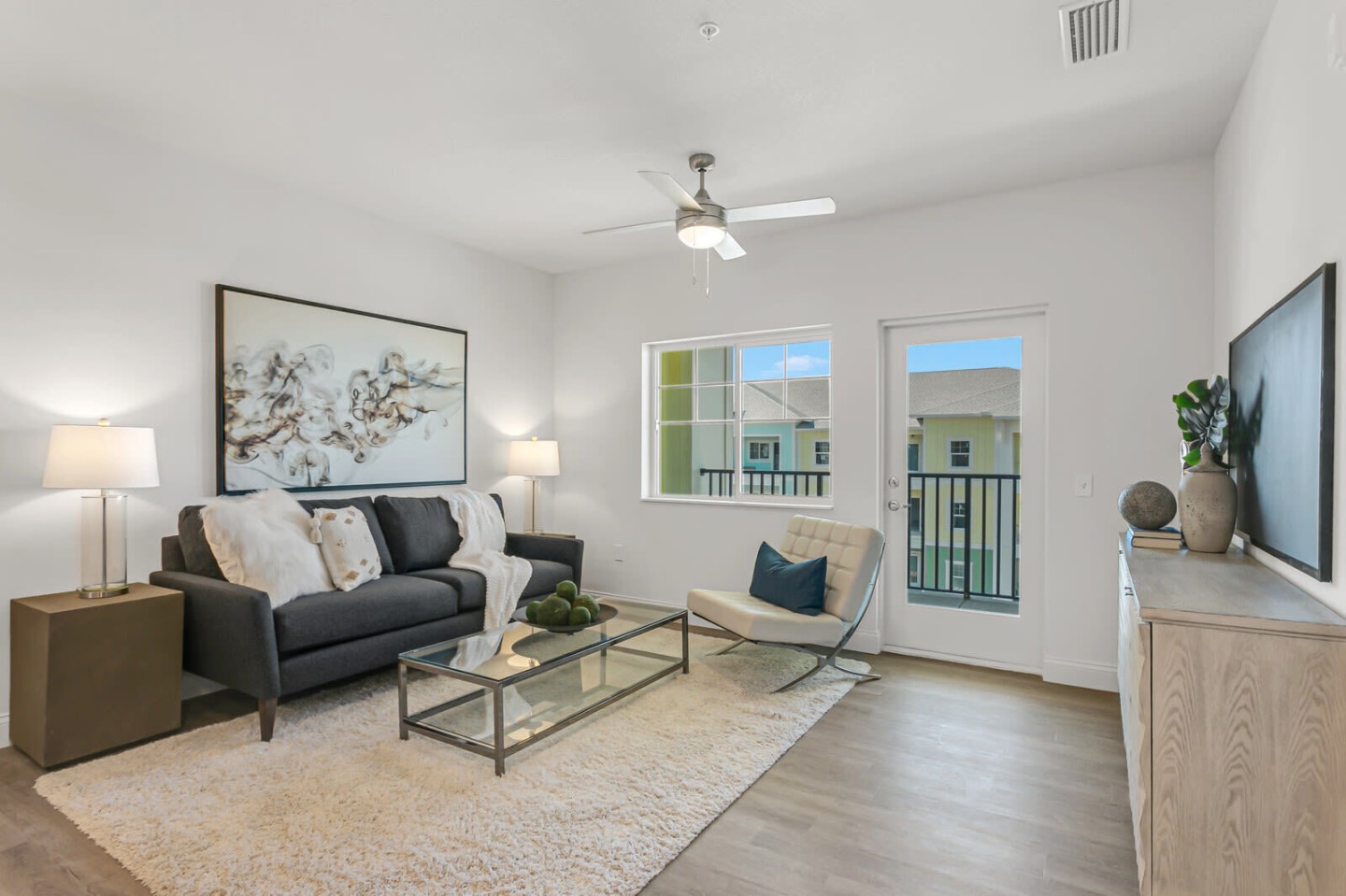 Grand Oak Apartments Image 14