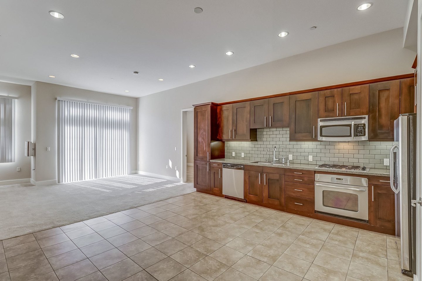Axis 2300 Image 113