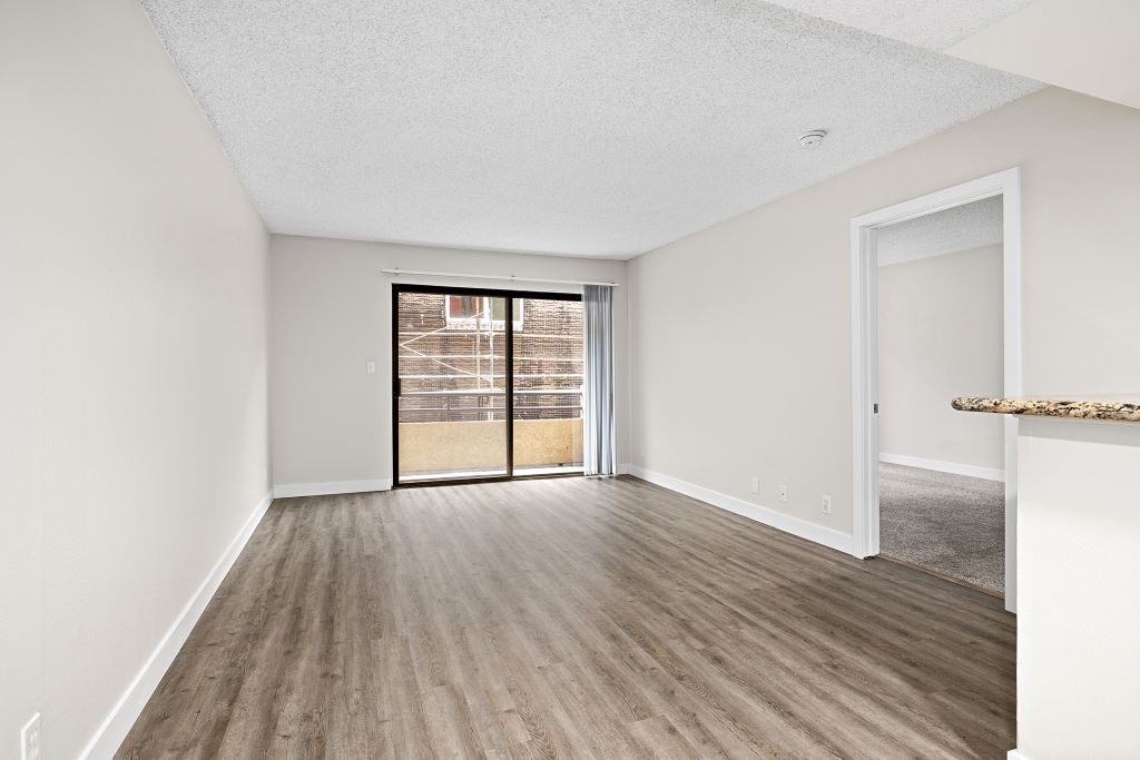 Woodland Trio Apartments Image 40