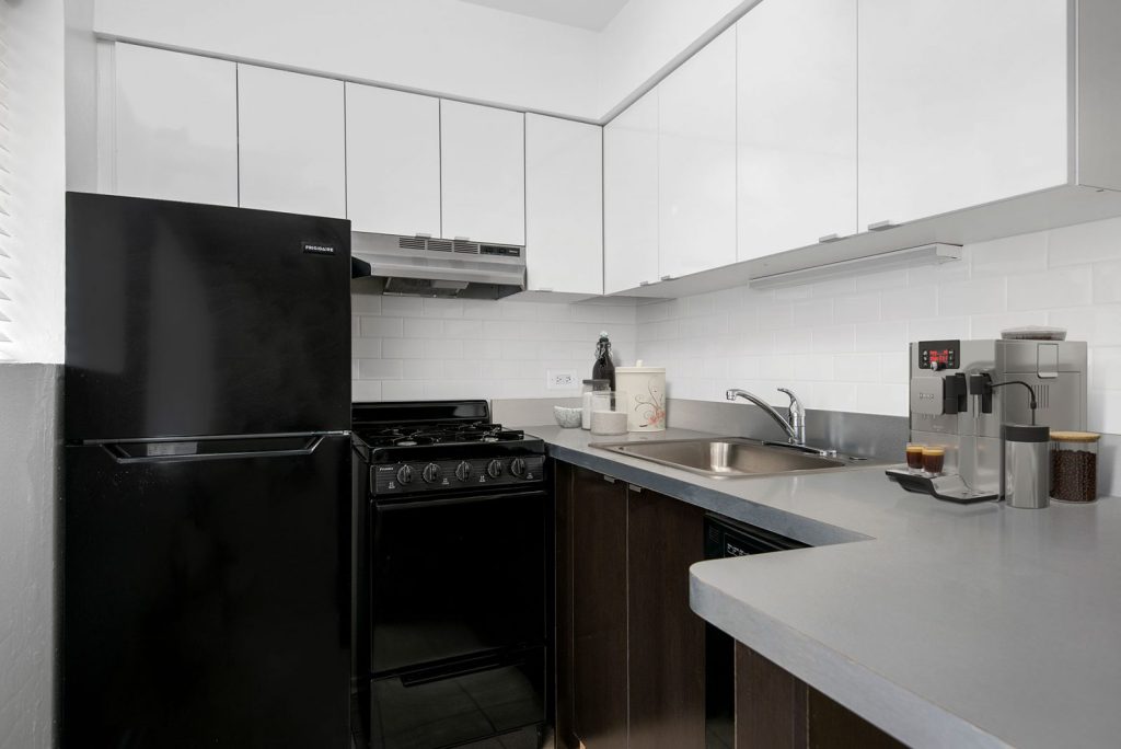 515 West Barry Image 12