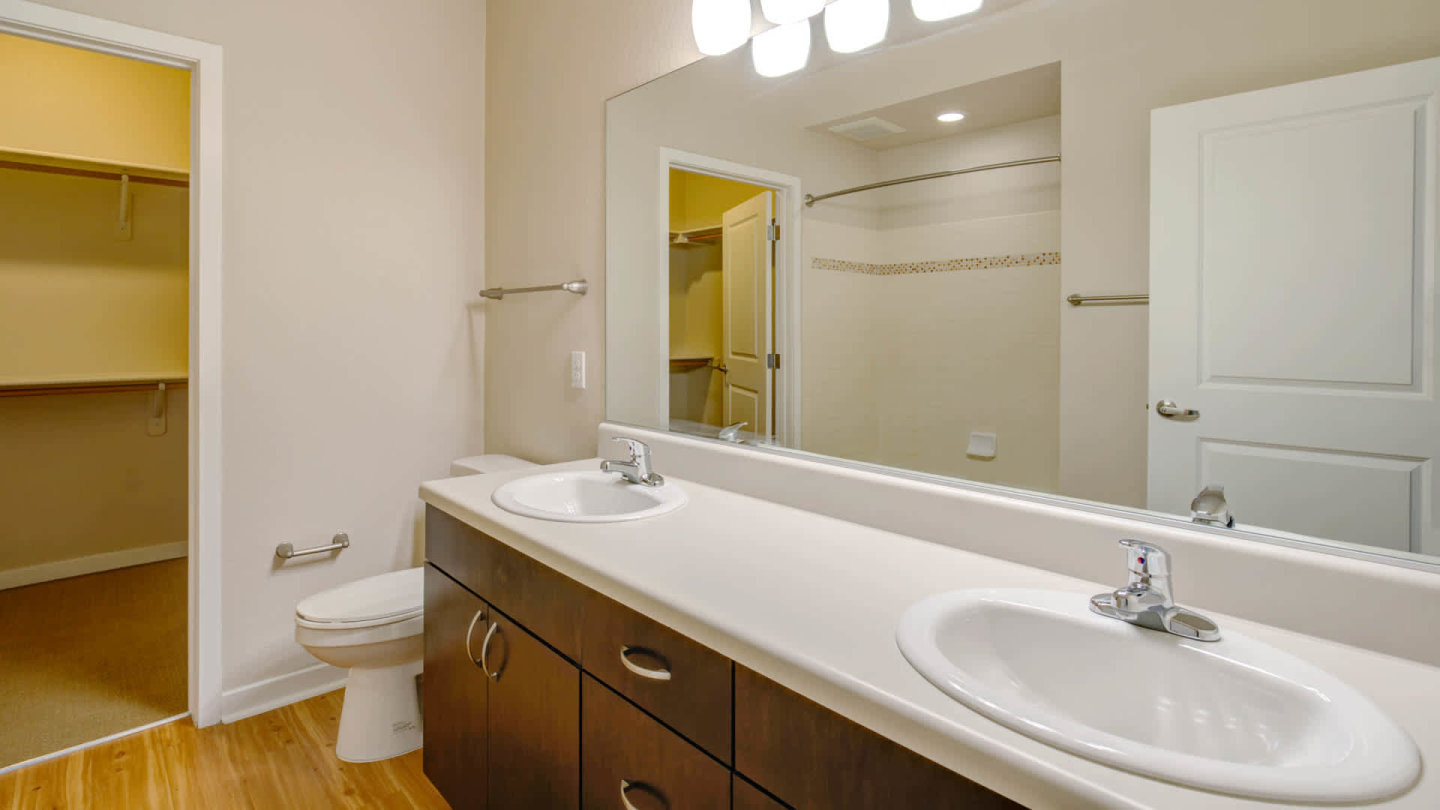Arbour Square Apartment Image 38