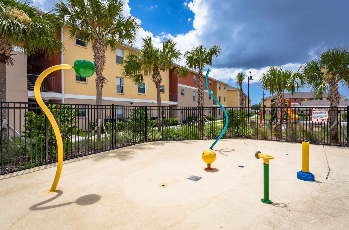 Regency Palms Apartments - Affordable Housing Image 12
