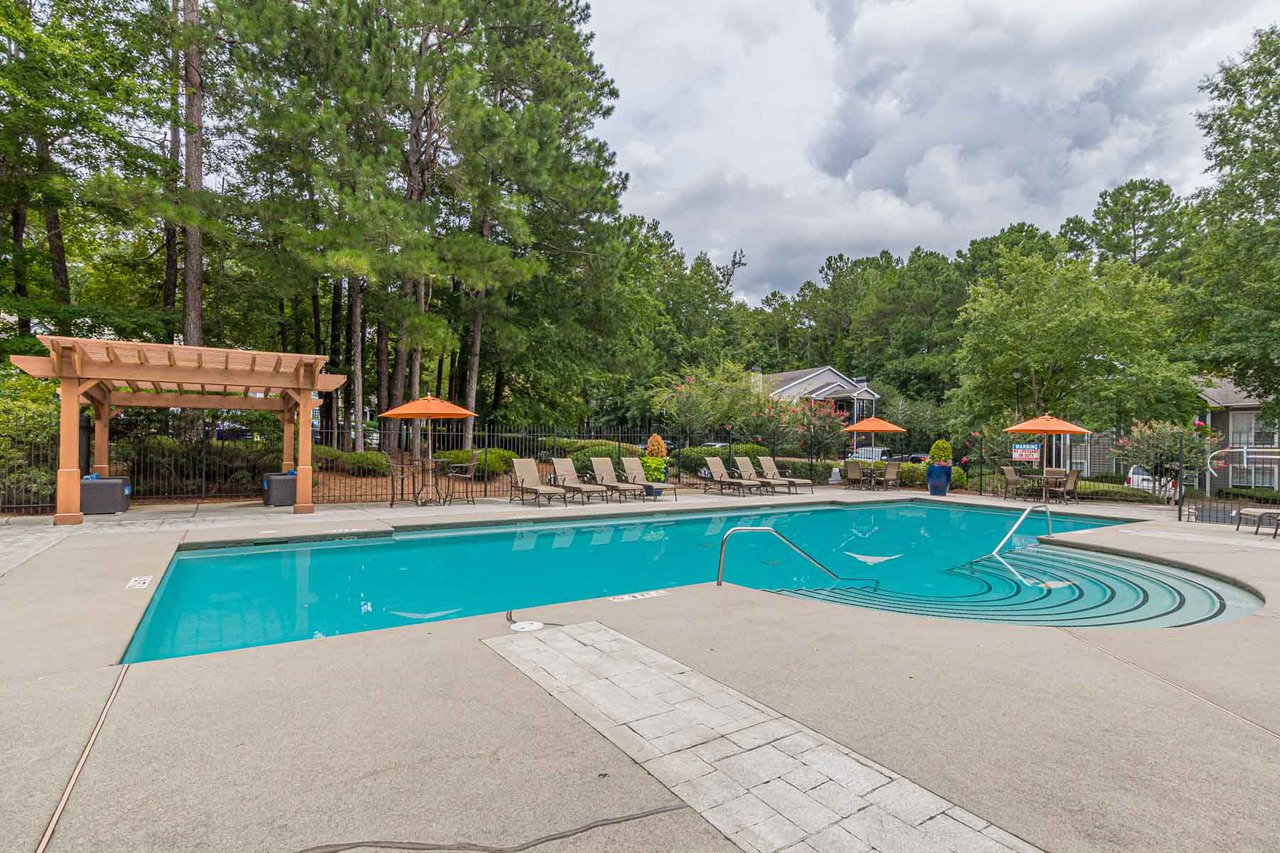 Balmoral Village Image 44