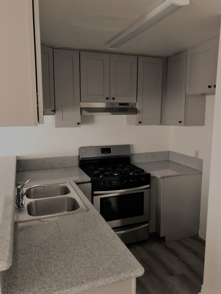 1809 N Berendo St Image 2