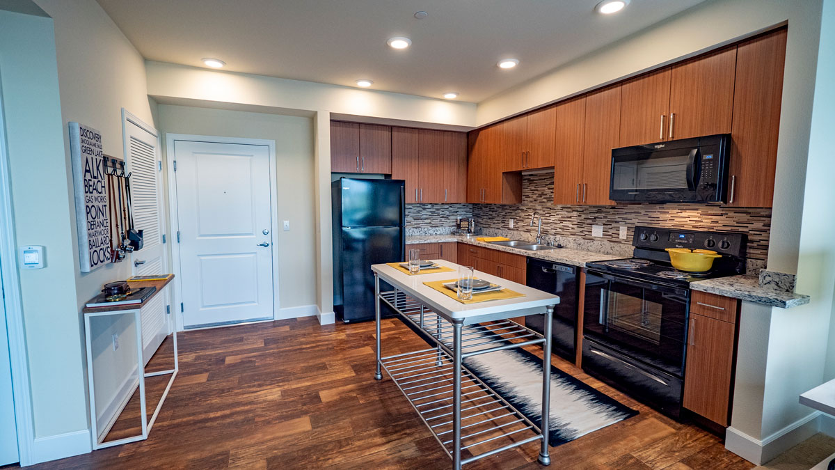 Woodin Creek Village Image 3