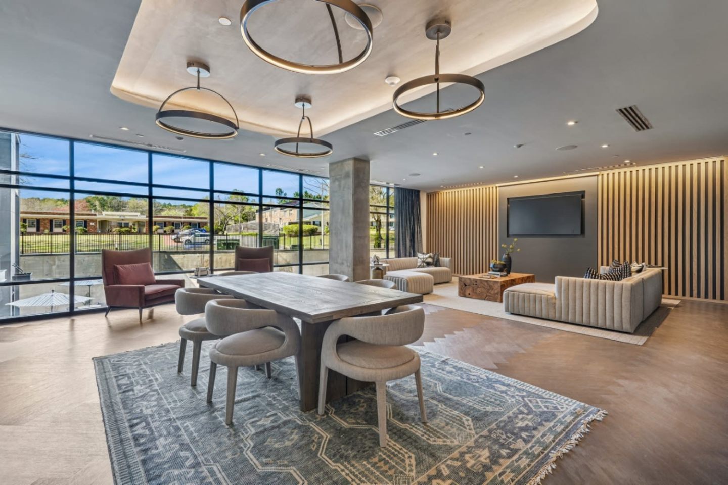 900 Willow Image 14