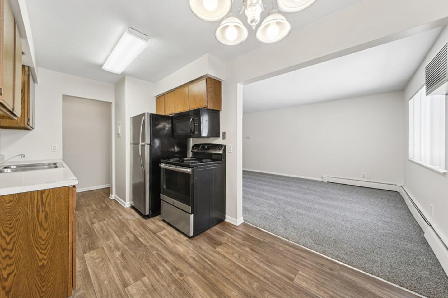 Williamsburg Apartments Image 12