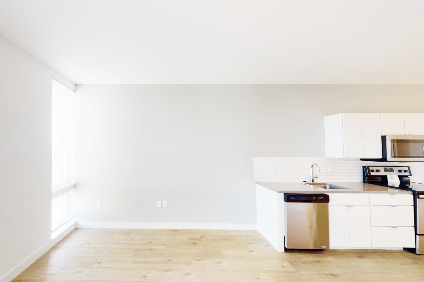 3435 Main Image 25