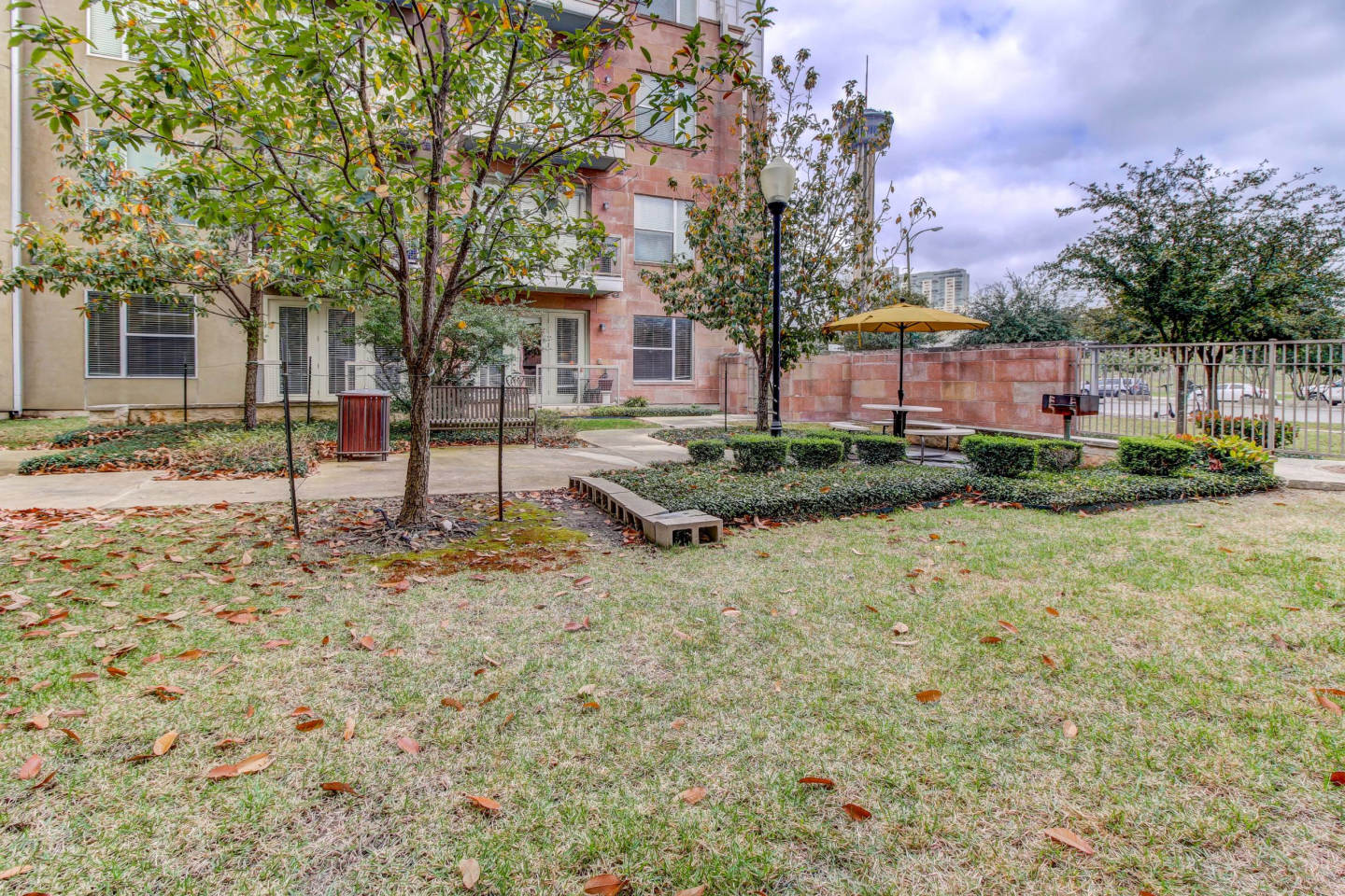 HemisView Village Image 3