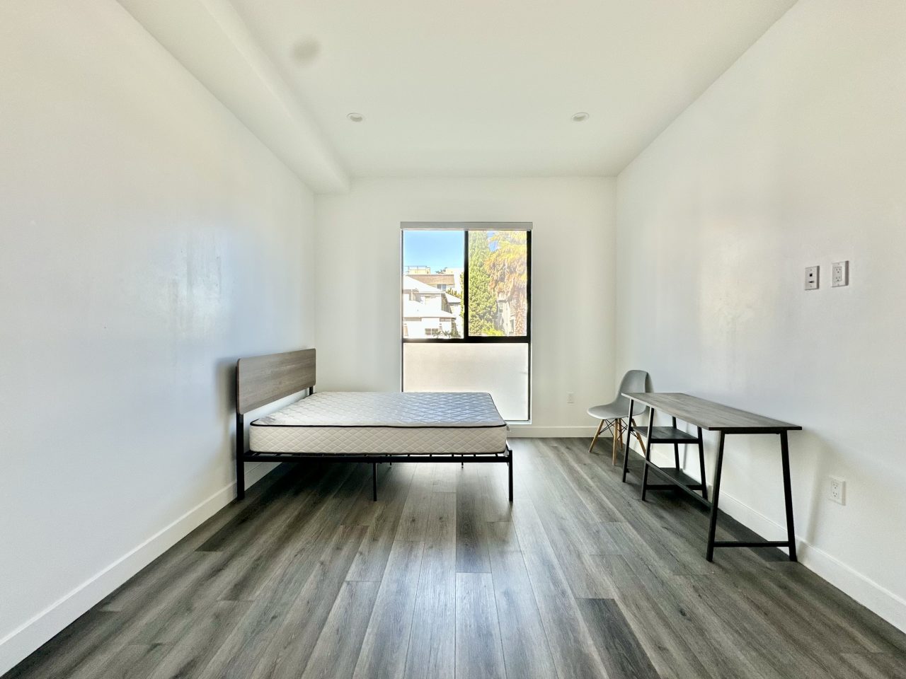 1751 Malcolm Ave - Student Housing Image 7