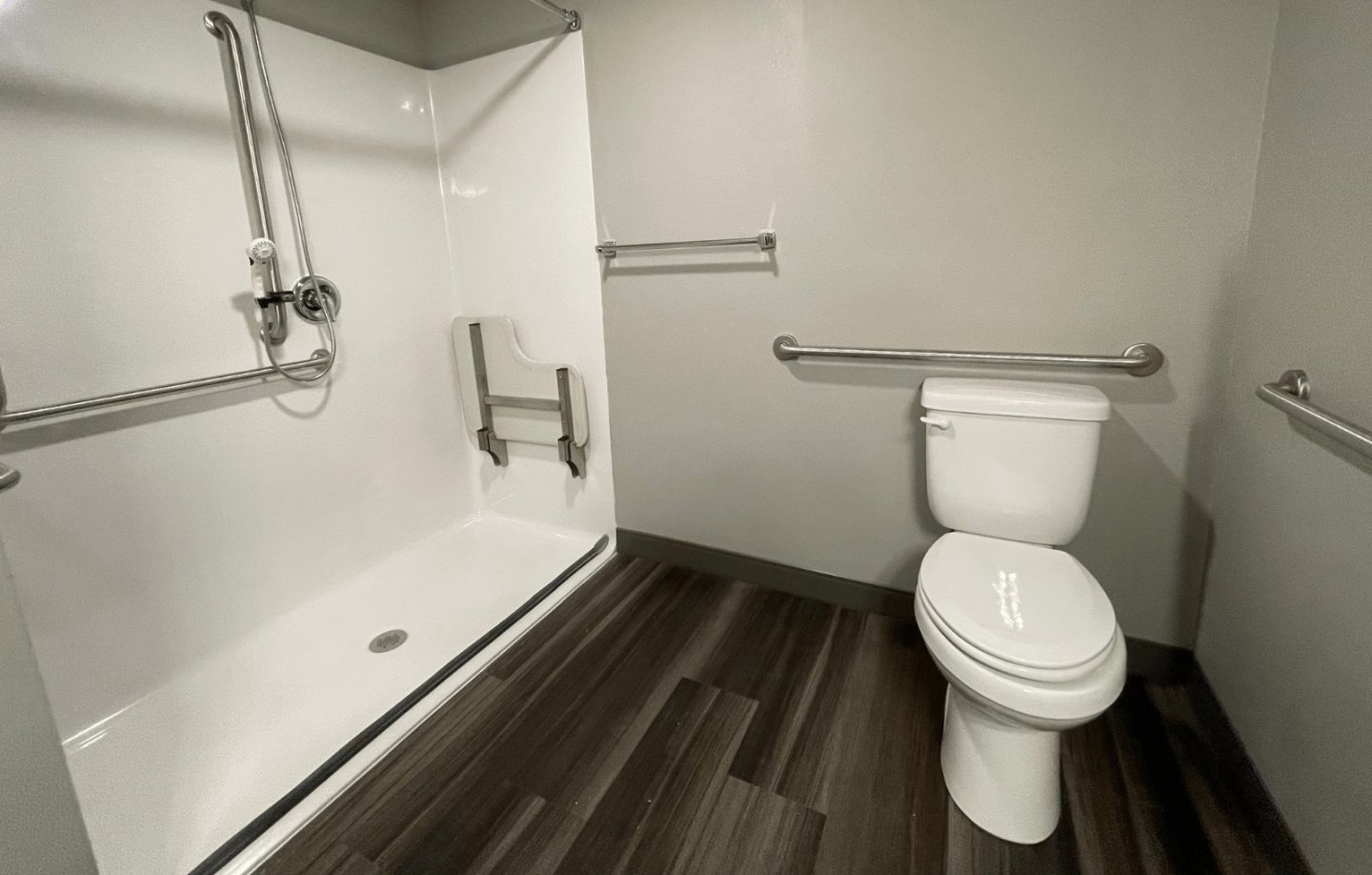 Park Cedar Apartments - Affordable Housing Image 25