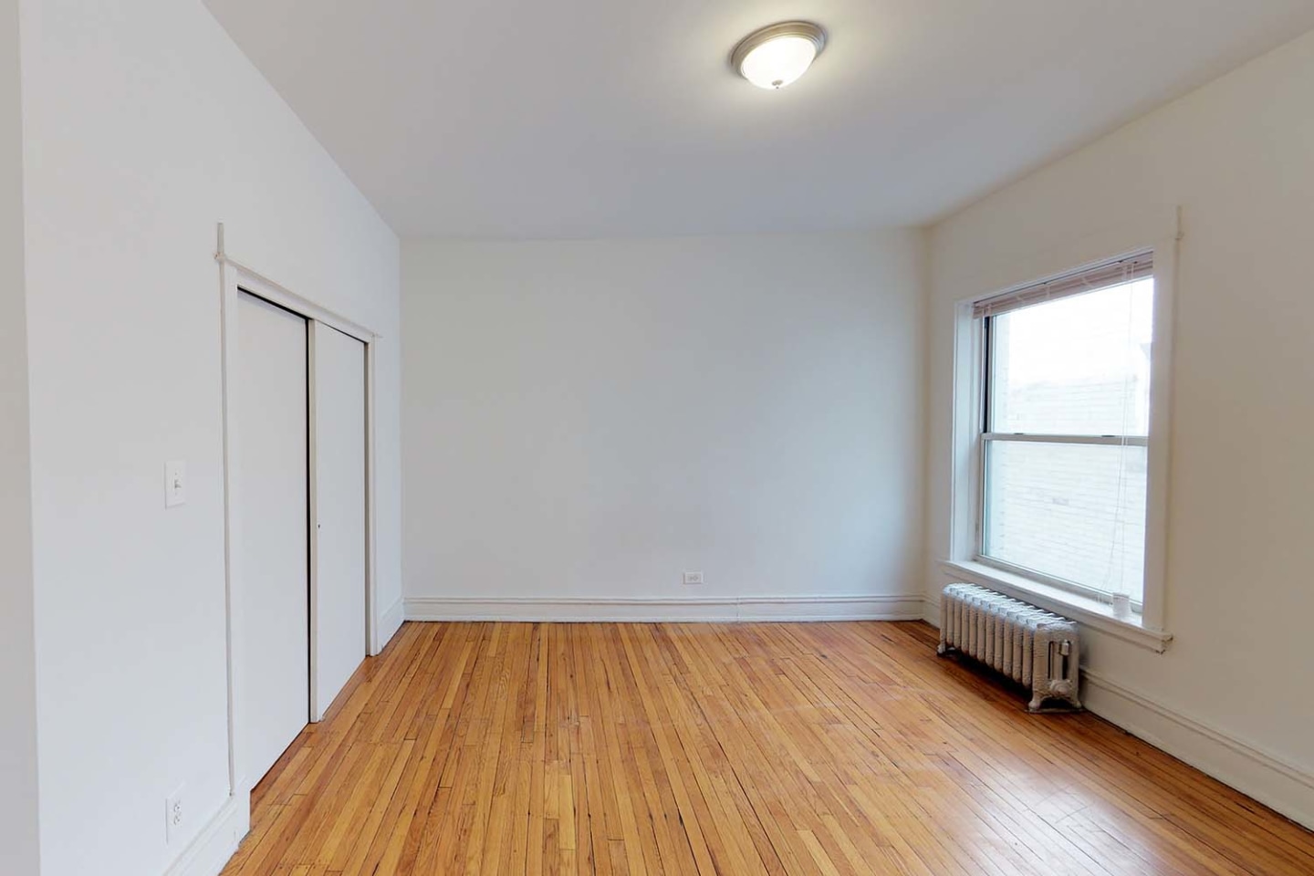 5300-5308 S. Hyde Park Boulevard Image 5