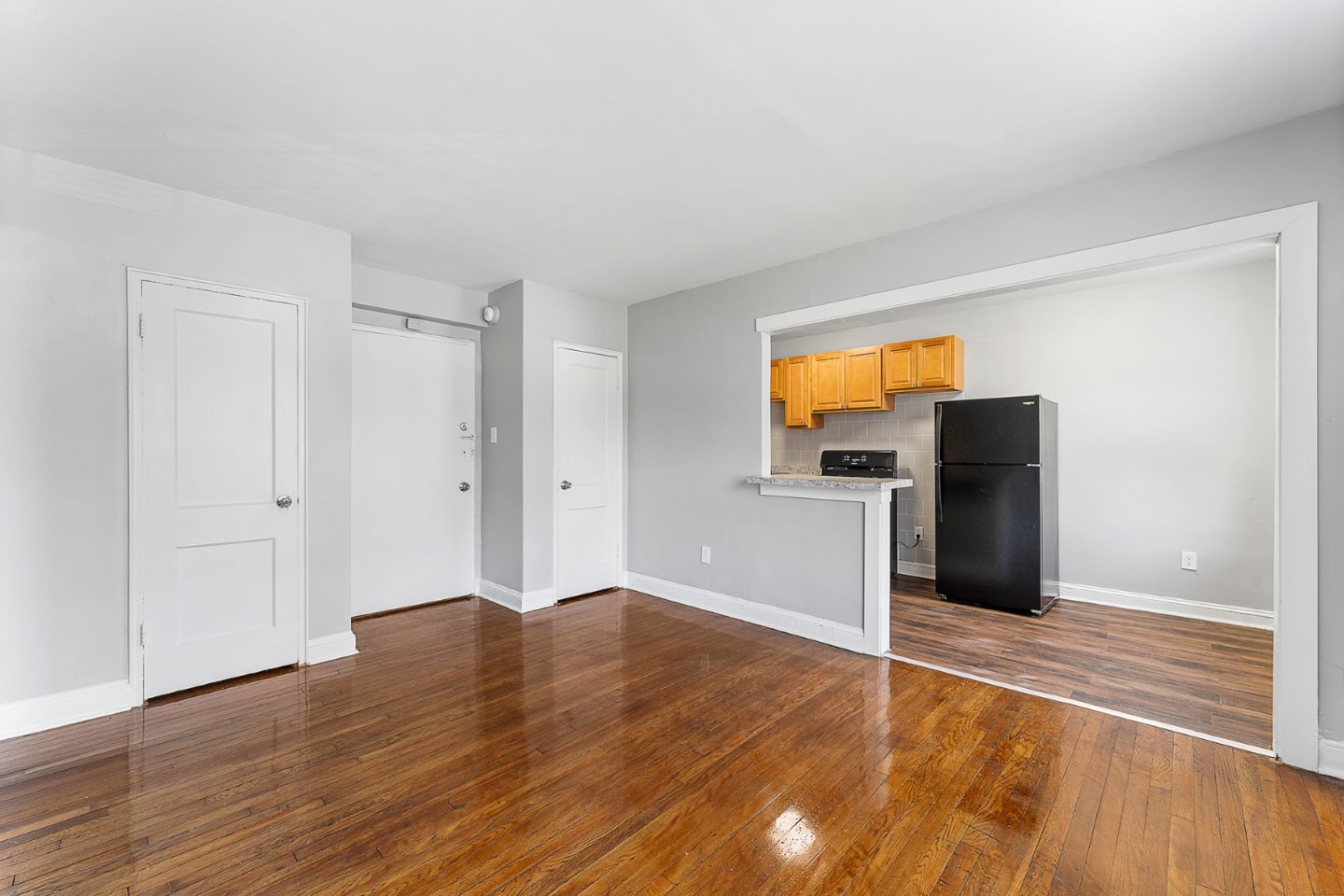 Girard court Image 5