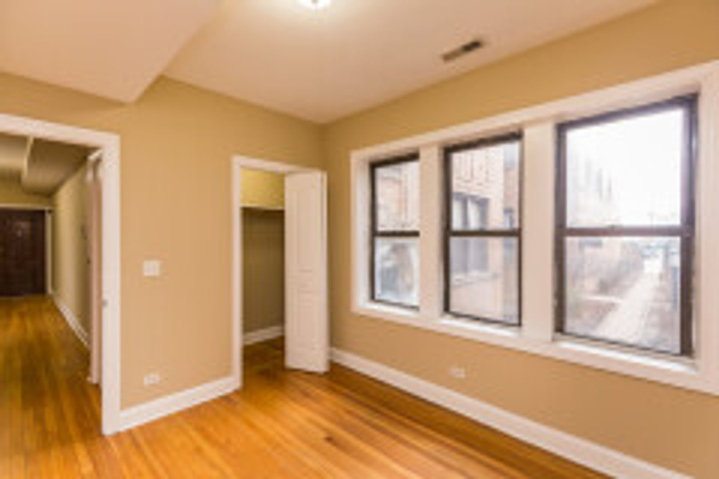 3731 N Kimball Ave Image 1