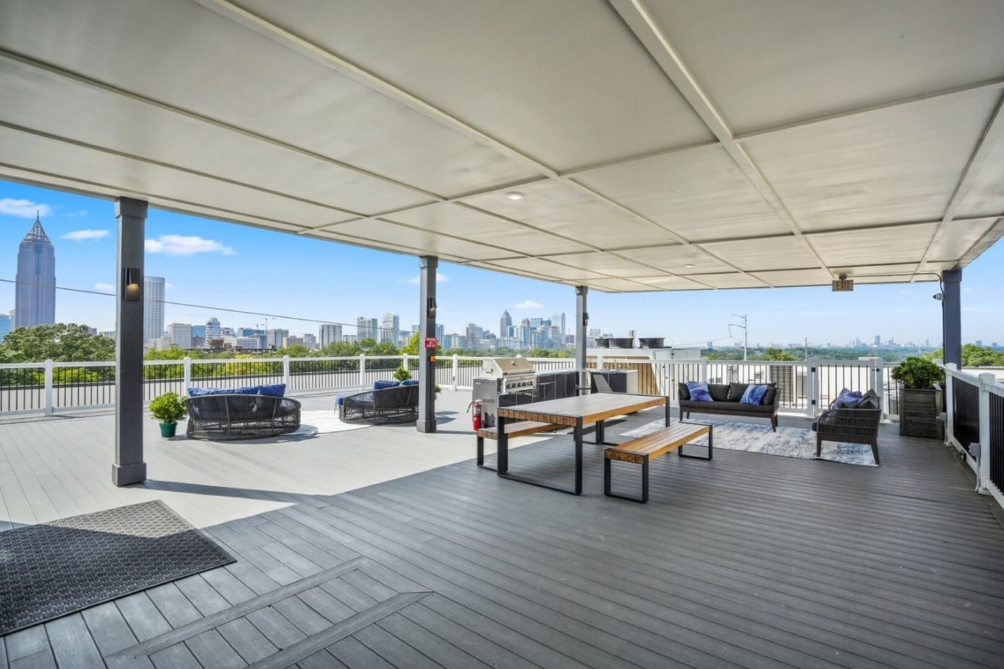 555 Boulevard Image 44