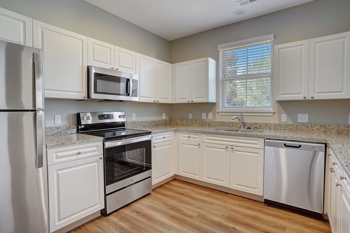 Providence Park Apartments Image 22