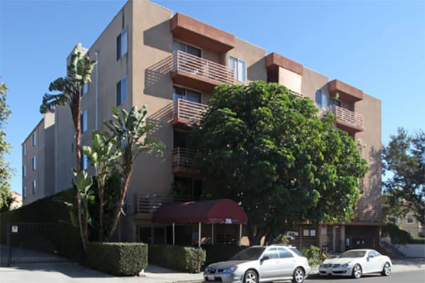 1318 N. ORANGE DR. Image 1