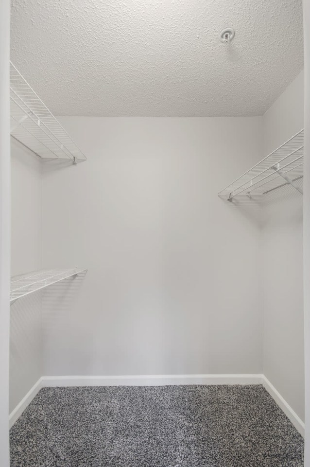 Creekside Apartments Image 23