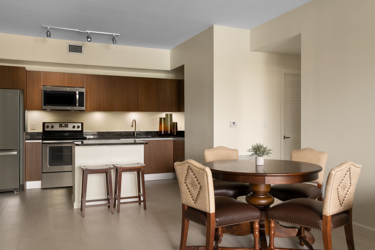 Doral View Image 11