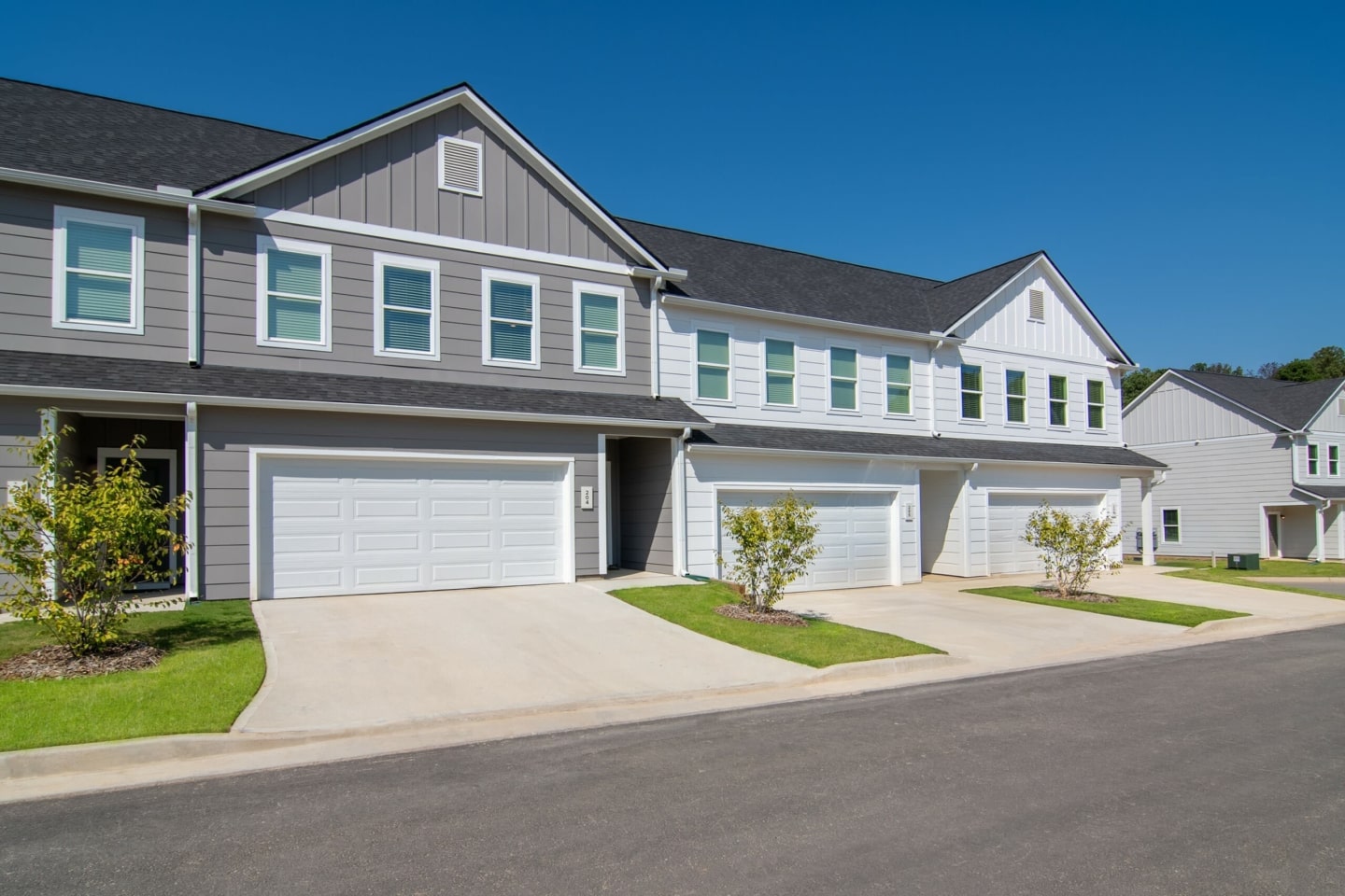 Summerwell Parkway Village Image 1