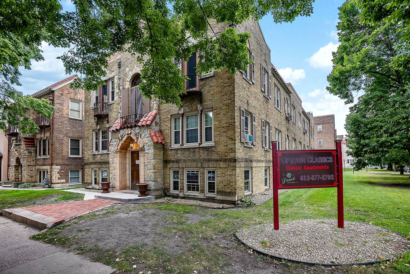 2880 Irving Avenue S Image 2