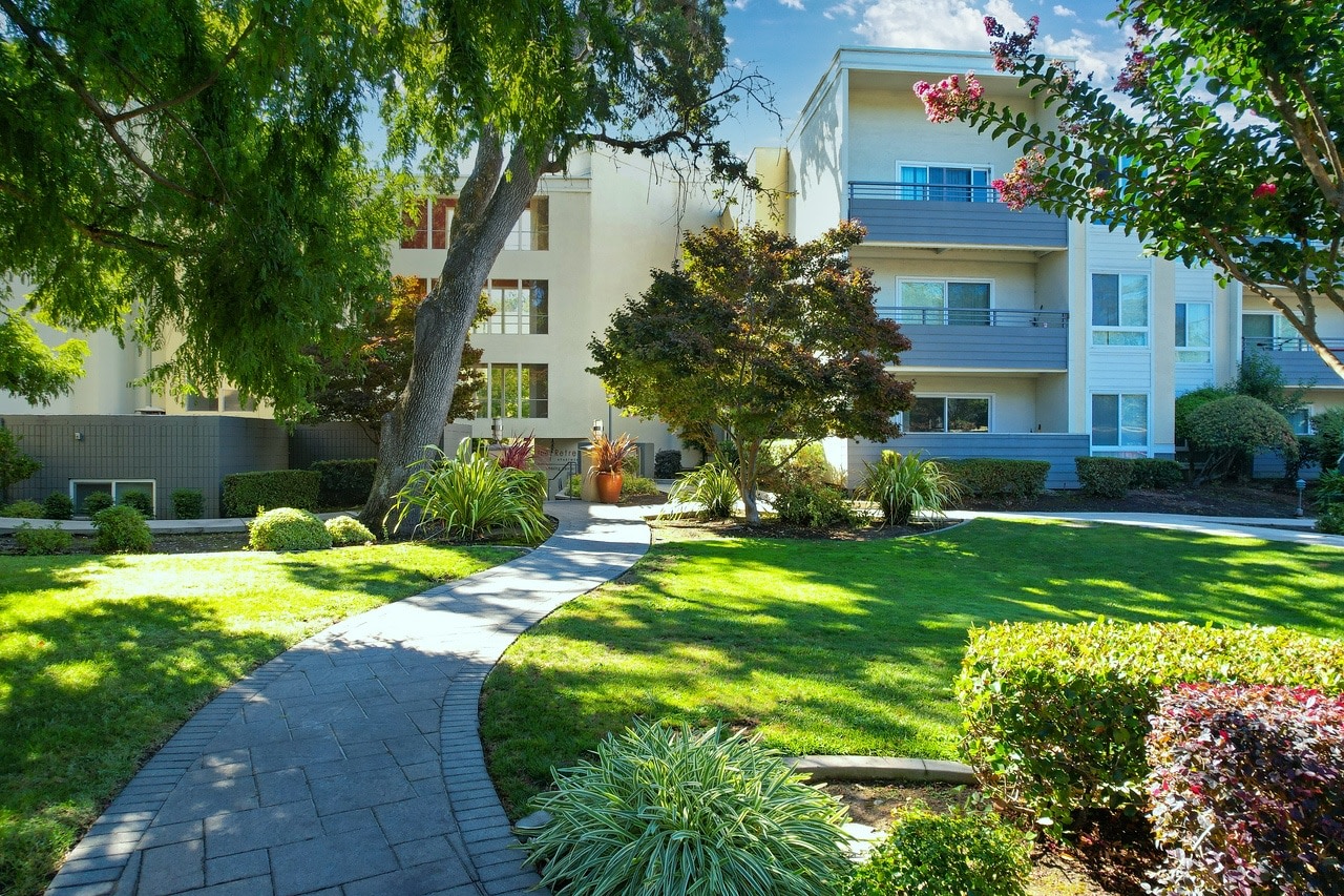 The Retreat Apartments Image 34
