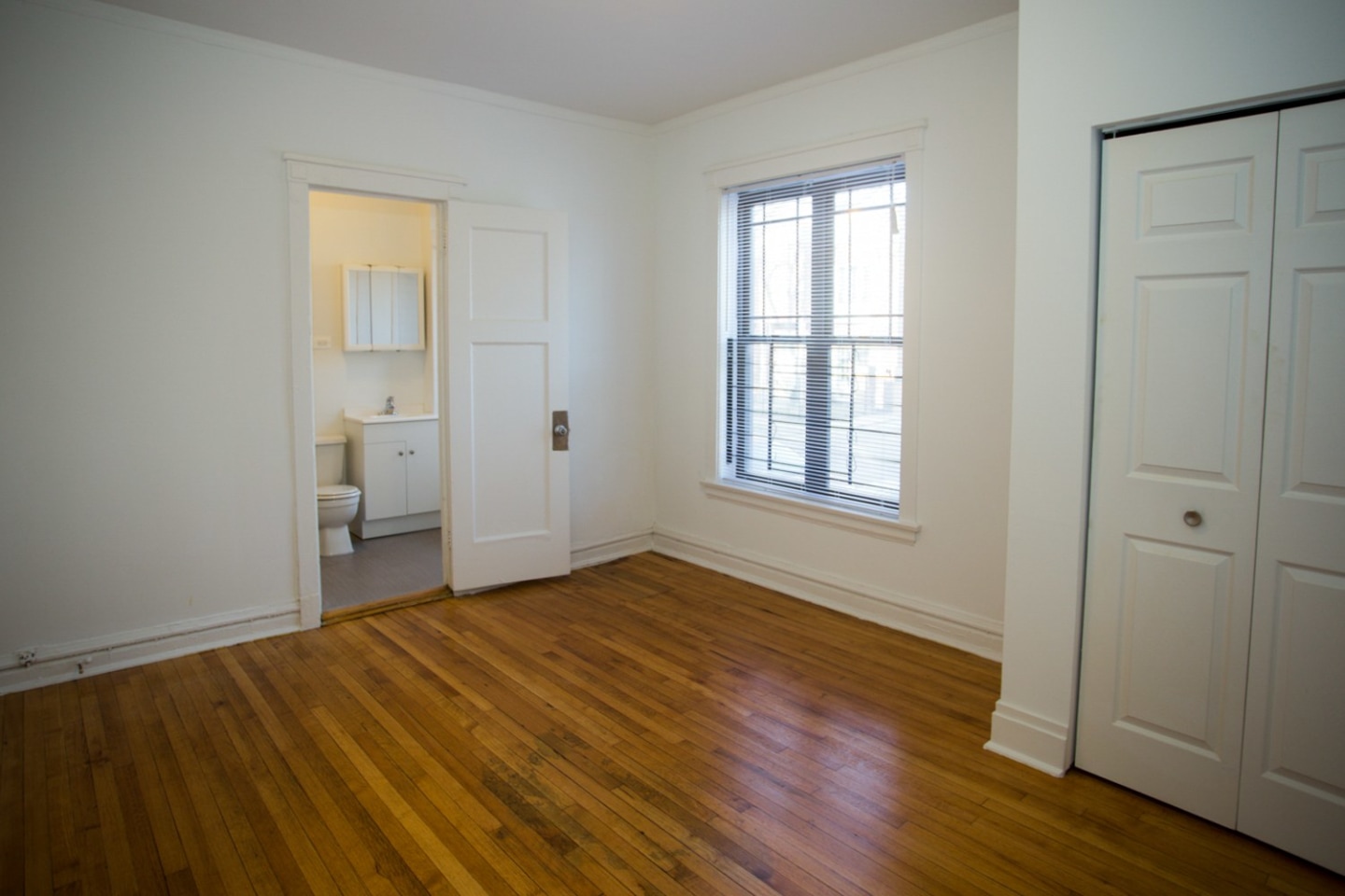 5452 S Ellis Image 14