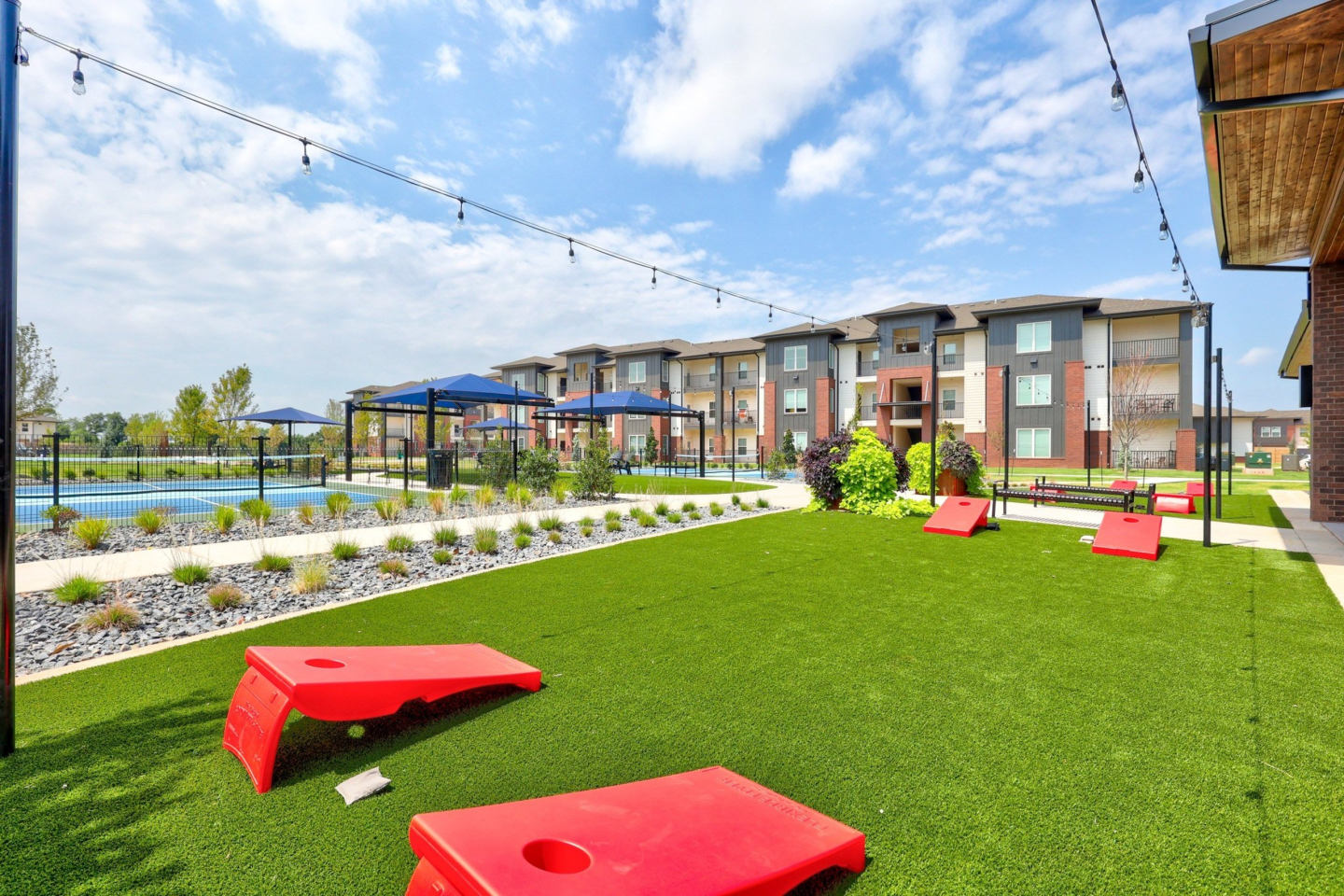 The Encore Apartments Image 14