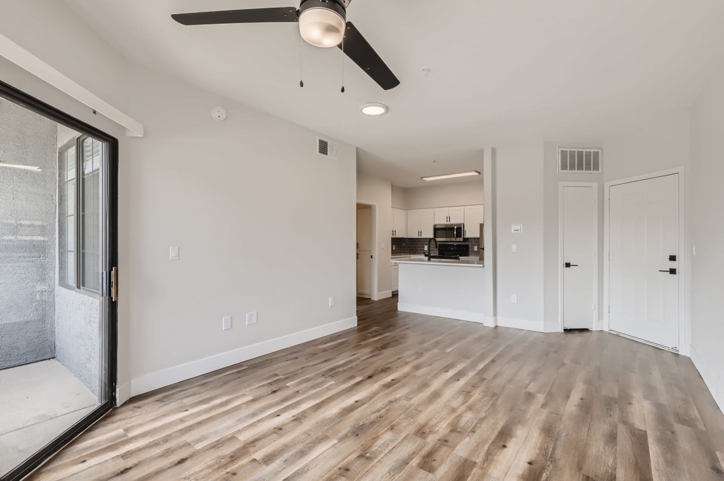 Mandarina Apartment Homes Image 69