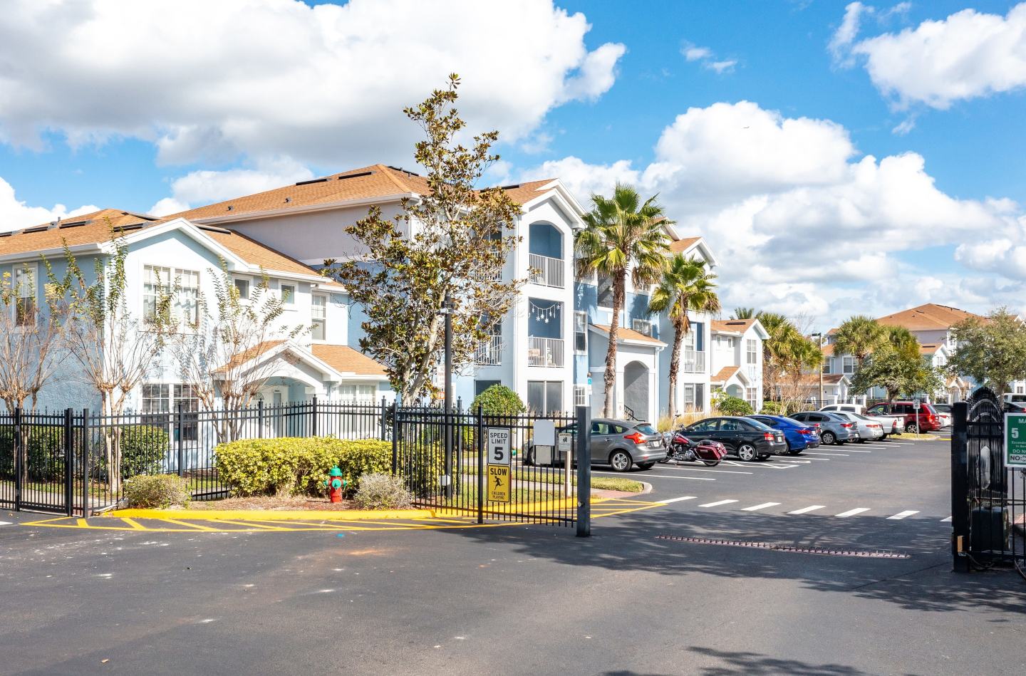Villages at Lake Pointe Apartments and Townhomes Image 5