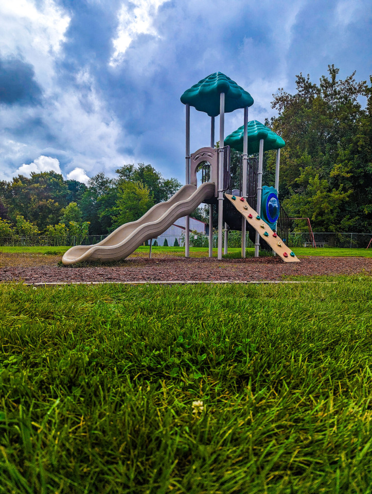 Camelot Place Image 14