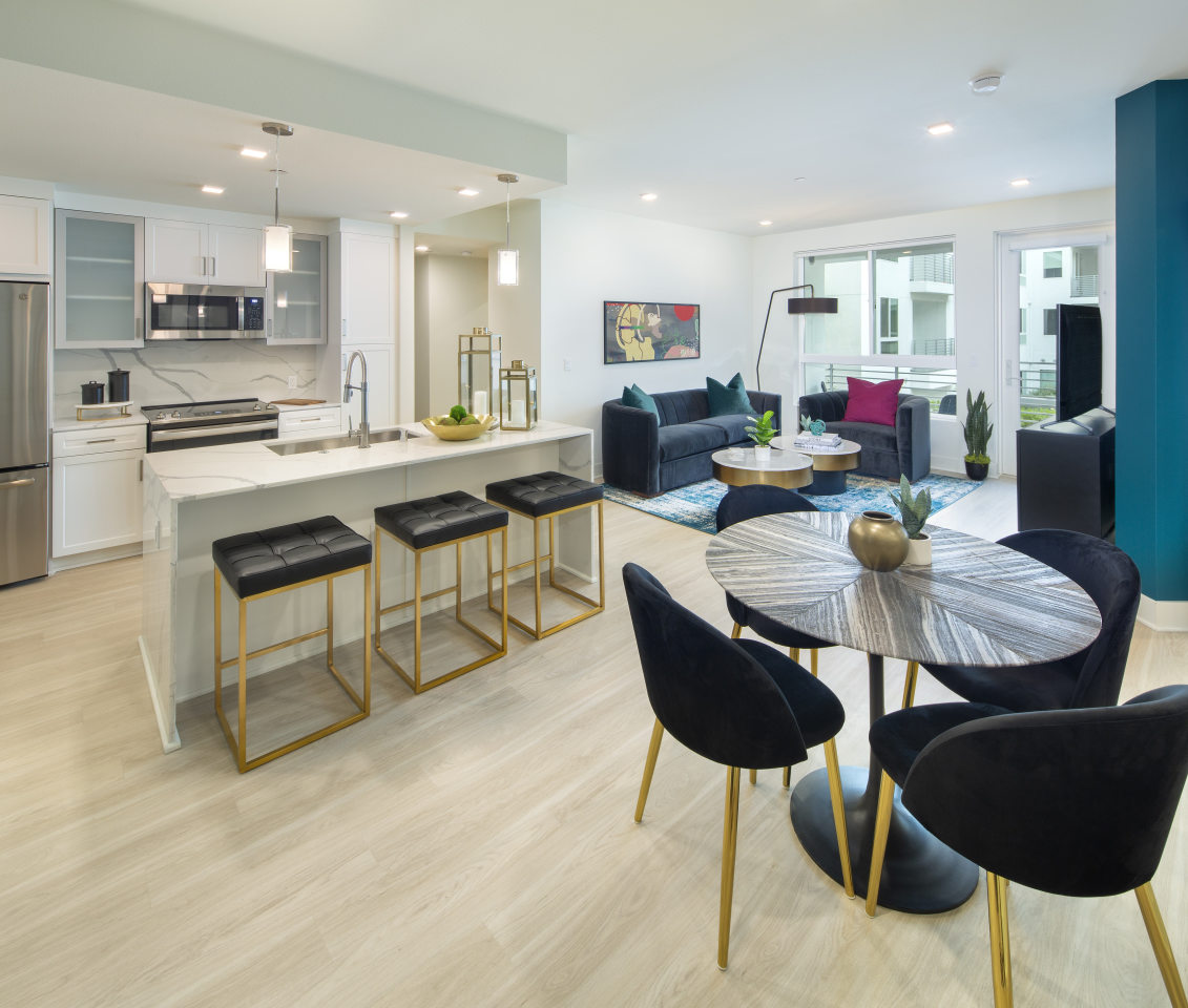 The Q Topanga Image 31