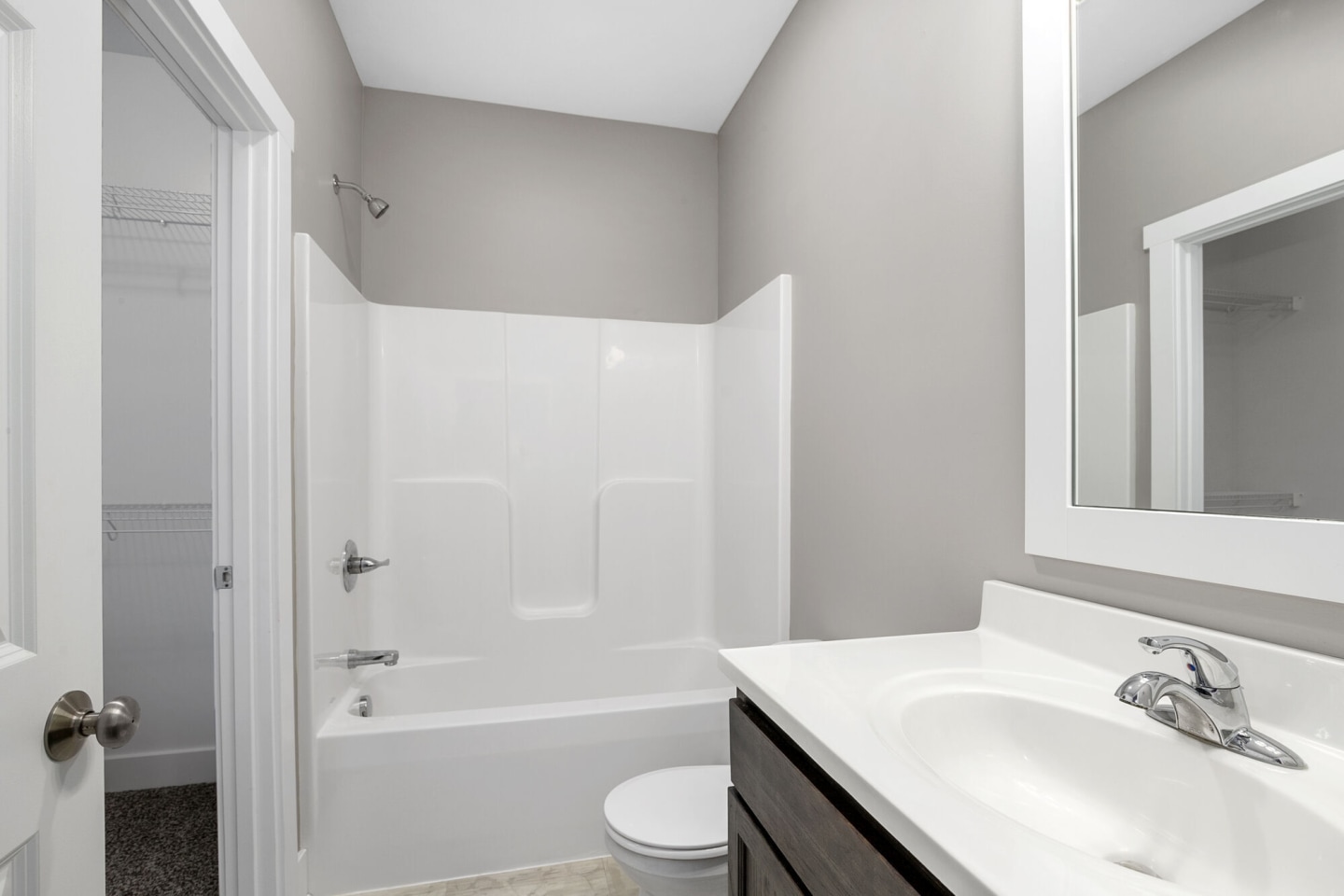 Jamestown Meadows Image 10