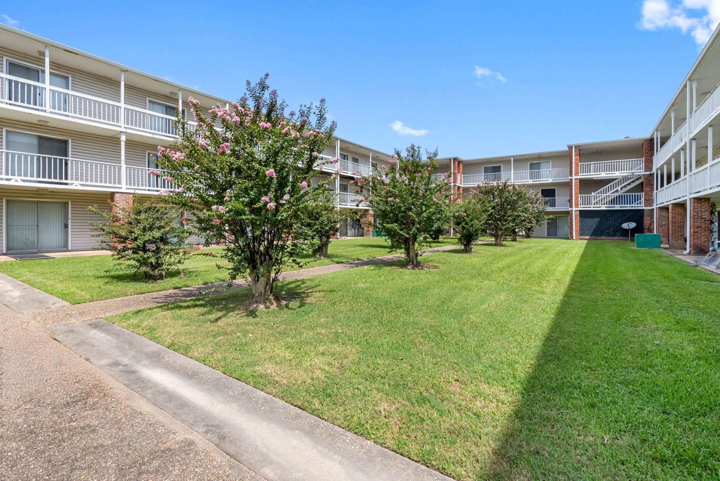 Bellemont Victoria I Apartments Image 18