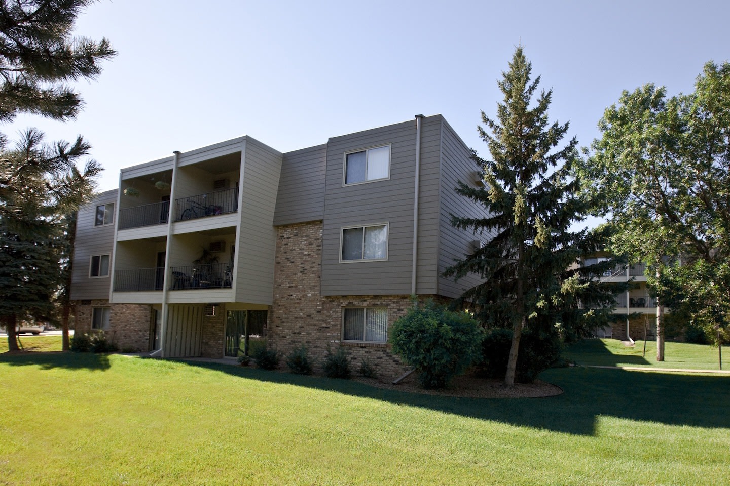 Royal Oaks Image 19