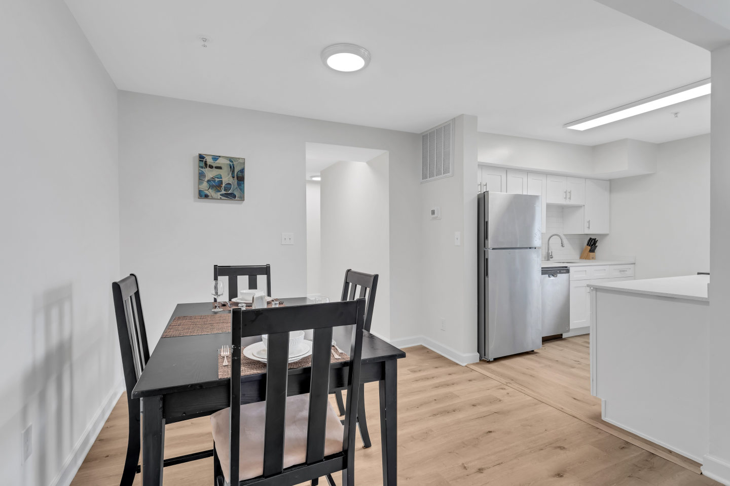 Stanton Glenn Apartments Image 13