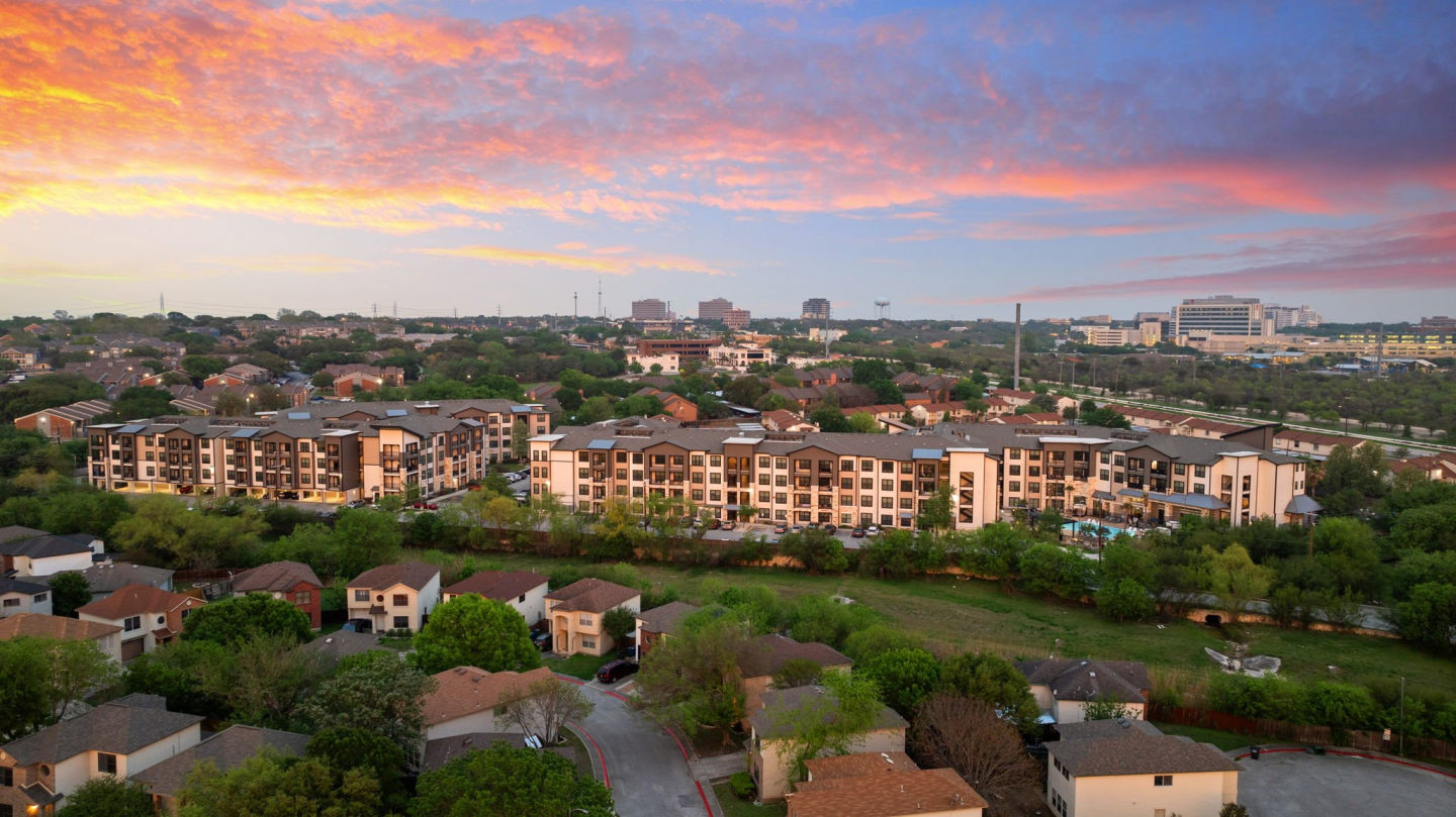 Axis Hamilton Image 154