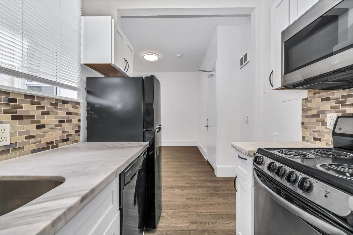 132 6th Street Image 17