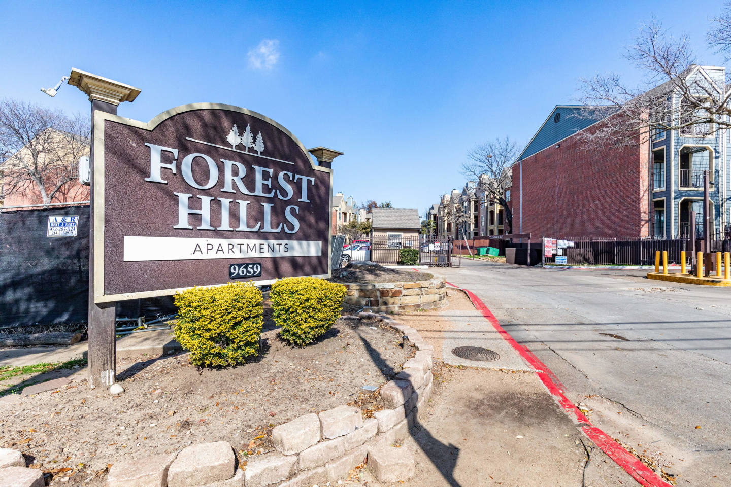 Forest Hills Apartments Image 2