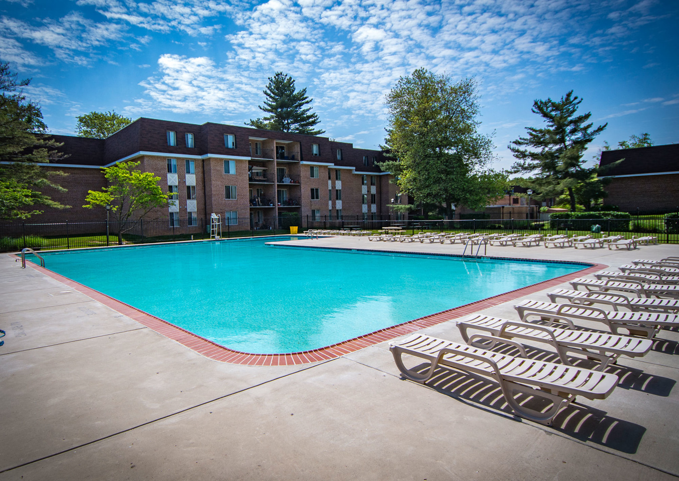 Oakton Park Apartments Image 8