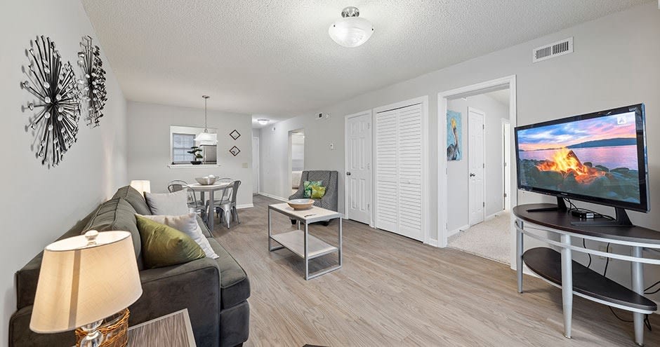 Student Housing - Seahawk Retreat Image 6