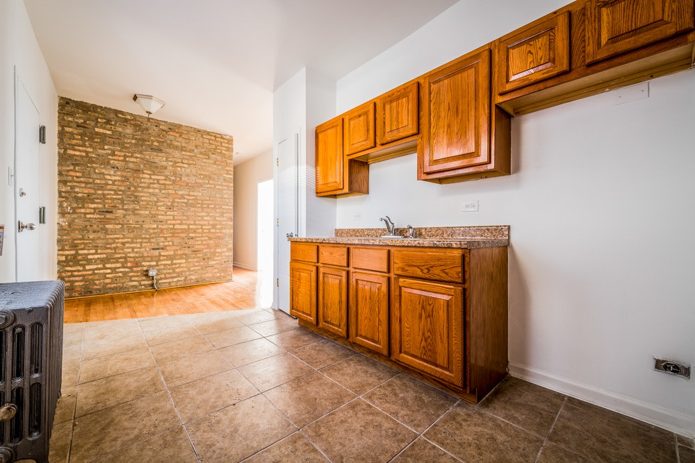 7701 S Ashland Image 7