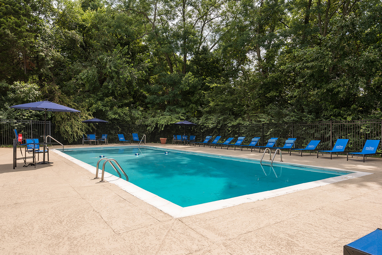 Park at Hurstbourne Image 13