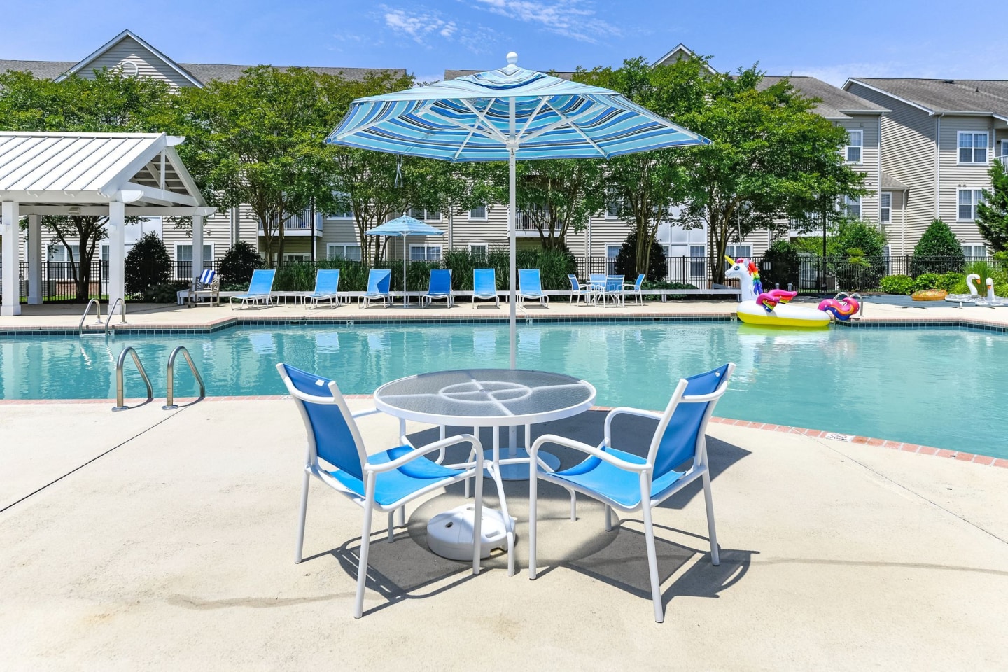 Marley Manor Luxury Apartment Homes Image 2
