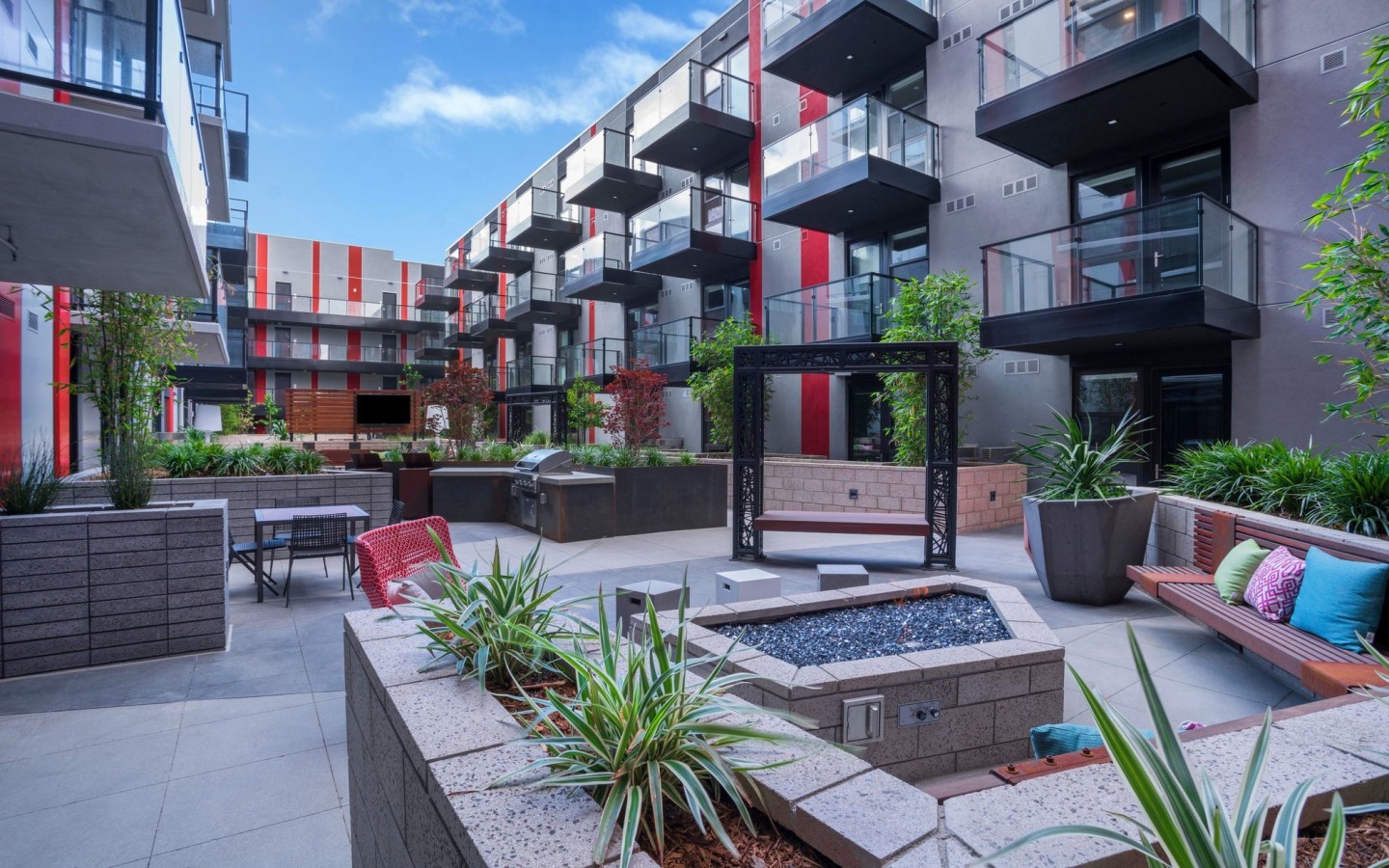 Shift Apartments Image 22