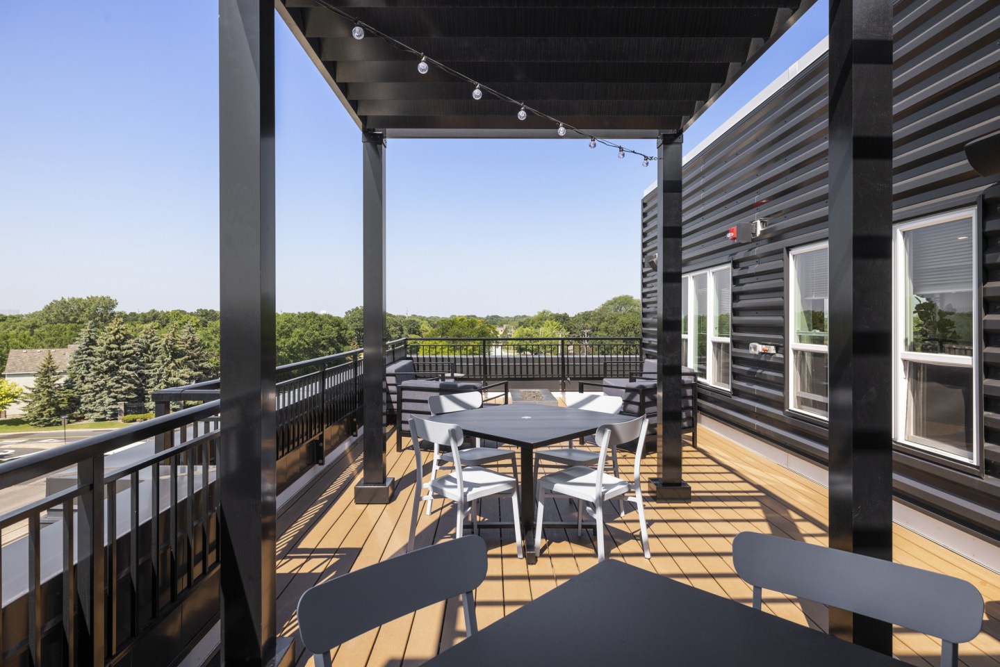 Axle Apartments Image 9