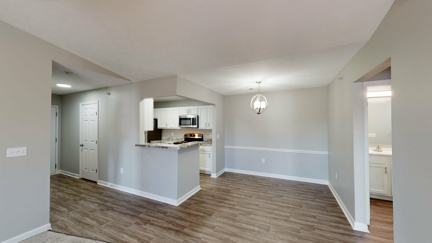 Burlington Oaks Image 13
