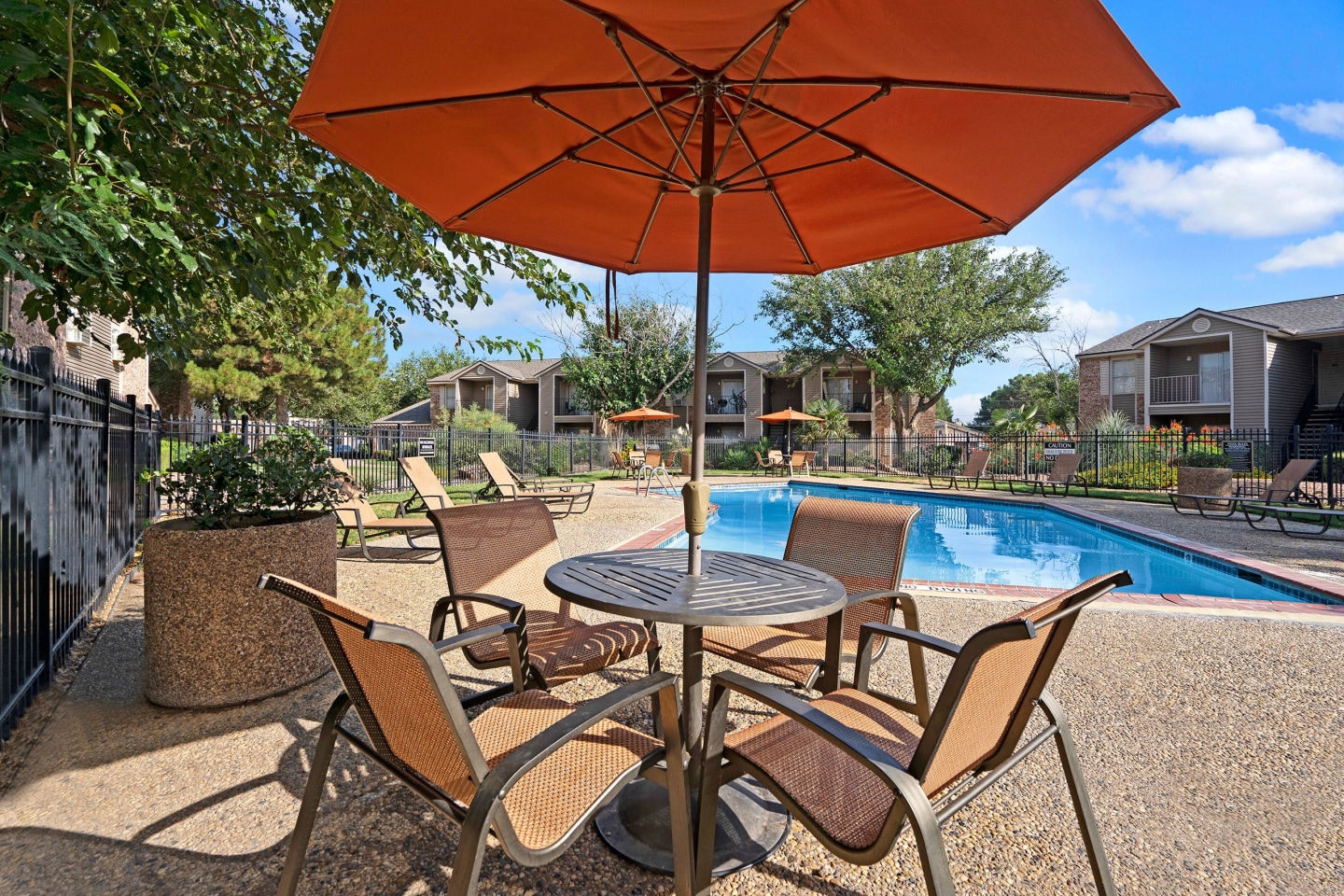 NORTHRIDGE COURT APARTMENT HOMES Image 13